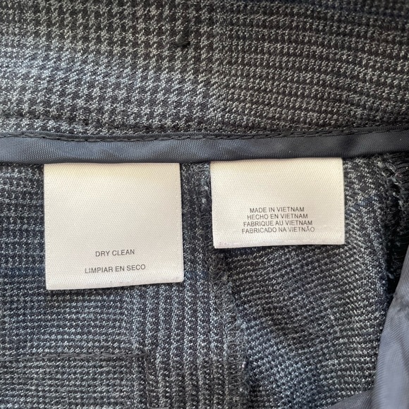 Size 6 Jones New York Grey Plaid Pants - Picture 6 of 17